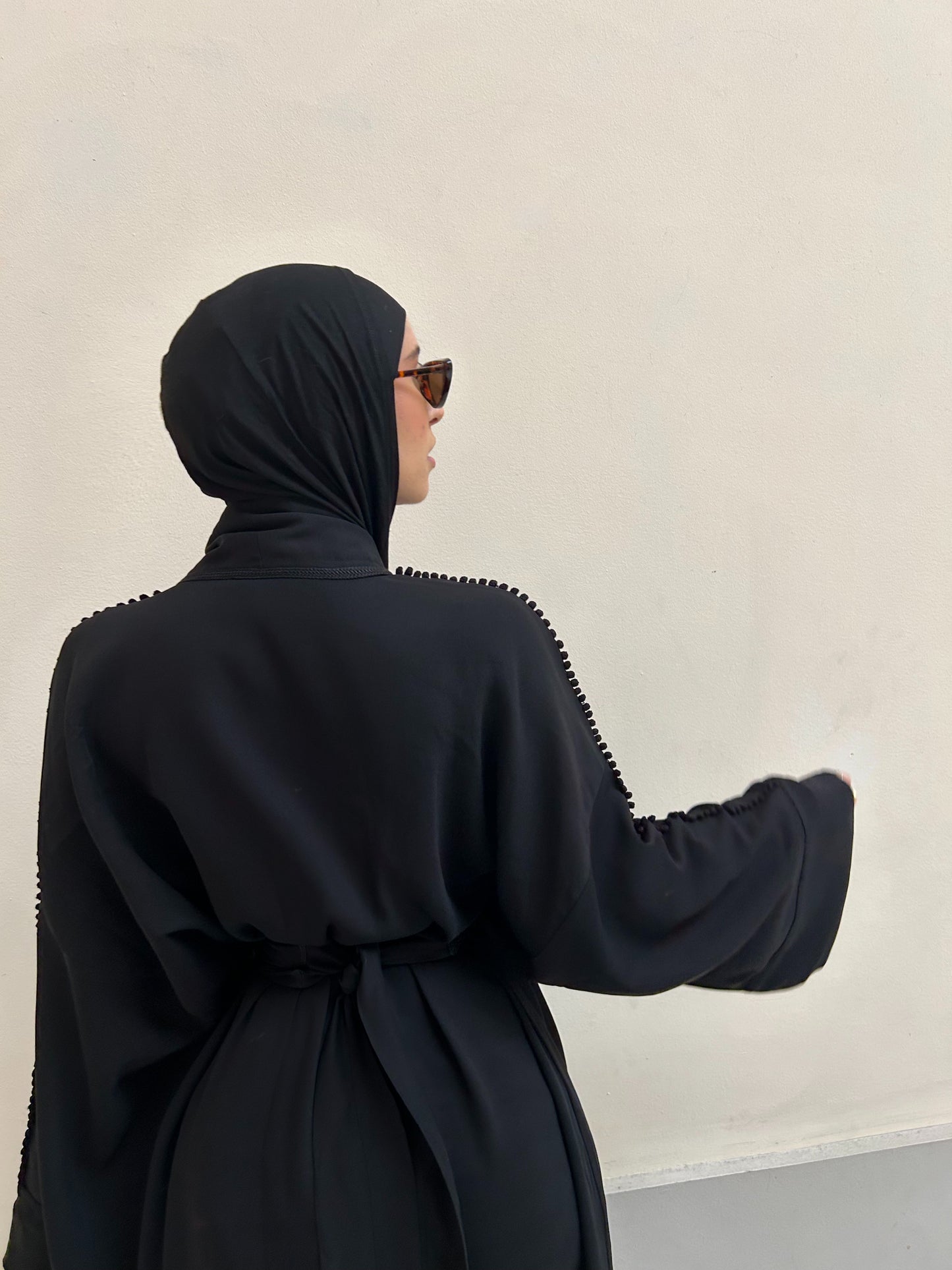 Black open abaya